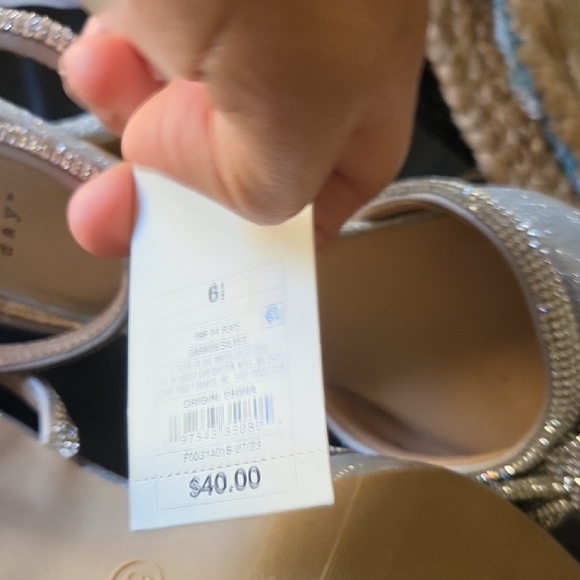 NWT a new day Silver Glitter Bow Pointed Toe Ankle Strap Flats Size 6.5 - Picture 12 of 12